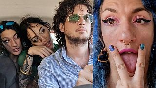 Autostoppiste lesbiche assaggiano il cazzo!